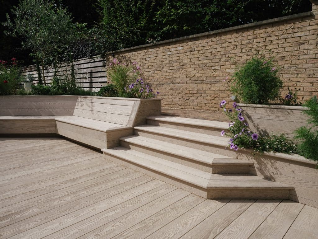 Stylish decking steps by kingfisher decking