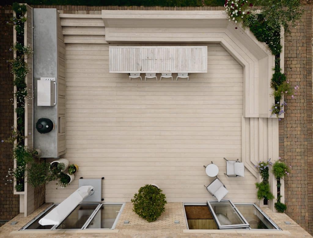 APL 2026 decking winner kingfisher decking